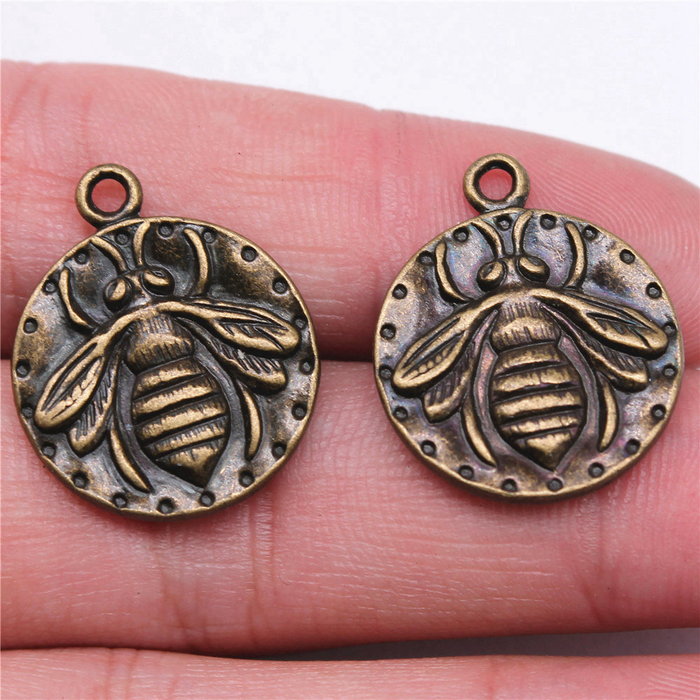 จี้รูปแมลงผึ้งราชินี ทำจากโลหะ - Vintage Fashion Online บทวิจารณ์และราคา